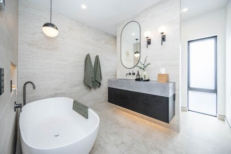 Photo of property in 43 Saint Andrews Terrace, St Andrews, Hamilton, 3200