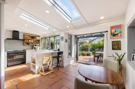 Photo of property in 4 Stoke Street, Sumner, Christchurch, 8081