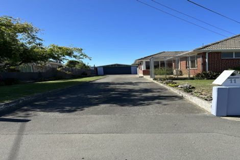 Photo of property in 11 Lyndhurst Crescent, Aranui, Christchurch, 8061