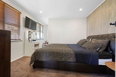 Photo of property in 23 Linwood Avenue, Forrest Hill, Auckland, 0620