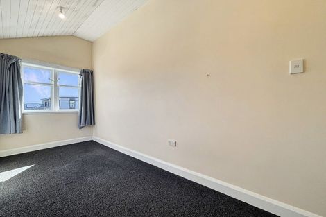 Photo of property in 17 Hankey Street, Mount Cook, Wellington, 6011