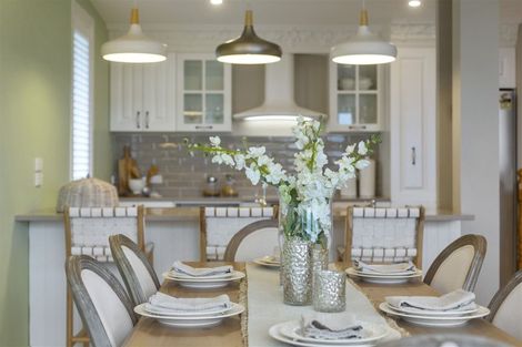 Photo of property in 50 Rawene Road, Birkenhead, Auckland, 0626