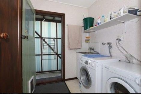 Photo of property in 12b Oxford Street, Marton, 4710