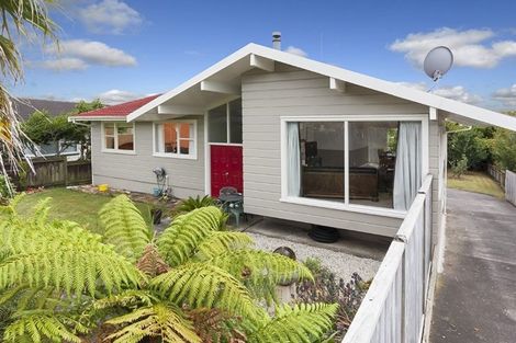 Photo of property in 42 Reeves Road, Pakuranga, Auckland, 2010