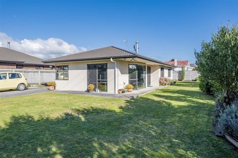 Photo of property in 2 Belle Maison Court, Levin, 5510