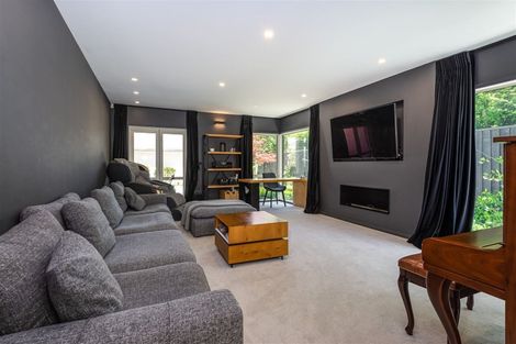 Photo of property in 22a Queens Avenue, Merivale, Christchurch, 8014