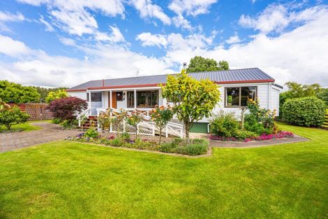 Photo of property in 34 Cambridge Street, Pahiatua, 4910