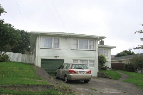 Photo of property in 14 Saint Edmund Crescent, Tawa, Wellington, 5028