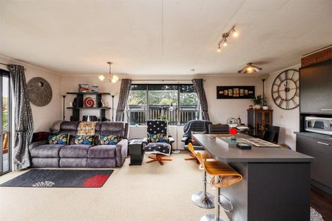 Photo of property in 24 Barton Street, Marton, 4710