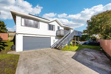 Photo of property in 15b Greta Place, Stanmore Bay, Whangaparaoa, 0932