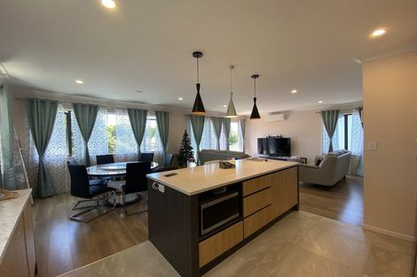 Photo of property in 21 Keepers Drive, Gulf Harbour, Whangaparaoa, 0930