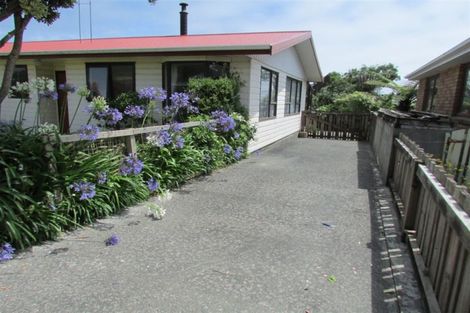 Photo of property in 24 Parfitt Place, Greymouth, 7805