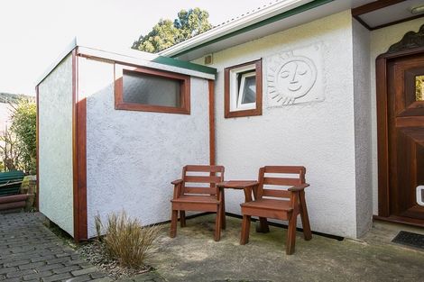 Photo of property in 26 Porterfield Street, Macandrew Bay, Dunedin, 9014