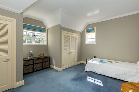 Photo of property in 69 Glenross Street, Glenross, Dunedin, 9011