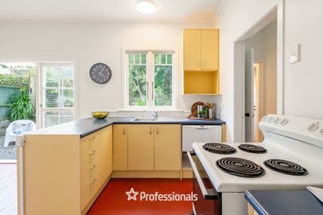 Photo of property in 28 Miro Street, Eastbourne, Lower Hutt, 5013