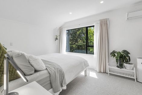 Photo of property in 1/91 Balmain Road, Birkenhead, Auckland, 0626