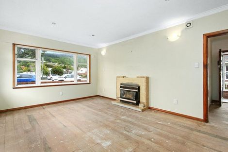 Photo of property in 142 Main Road, Tawa, Wellington, 5028