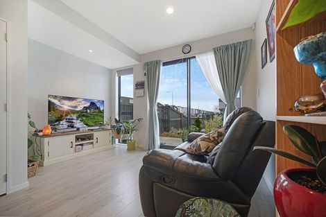 Photo of property in 45 Te Aparangi Road, Papakura, 2110