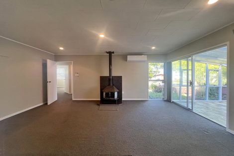 Photo of property in 57 Casuarina Road, Half Moon Bay, Auckland, 2012