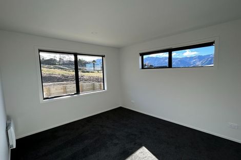 Photo of property in 37 Tomtit Crescent, Lake Hawea, 9382