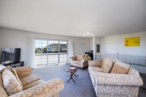 Photo of property in 46a Paynters Avenue, Strandon, New Plymouth, 4312