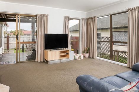 Photo of property in 24 Jasmine Avenue, Dinsdale, Hamilton, 3204