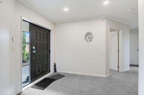 Photo of property in 52 Tennyson Avenue, Kelvin Grove, Palmerston North, 4414