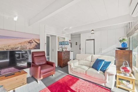 Photo of property in 7/18 Parr Terrace, Castor Bay, Auckland, 0620