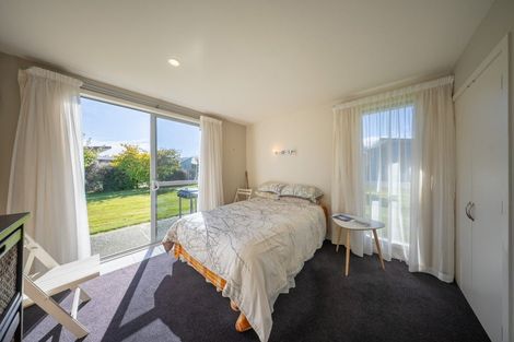 Photo of property in 25 Pop Andrew Drive, Te Anau, 9600