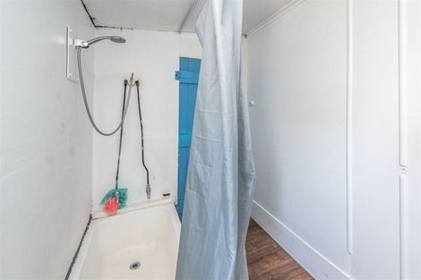 Photo of property in 22 Tregenna Street, Castlecliff, Whanganui, 4501