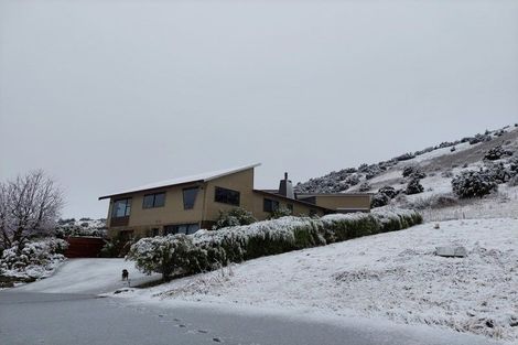 Photo of property in 9 Fastness Crescent, Wanaka, 9305