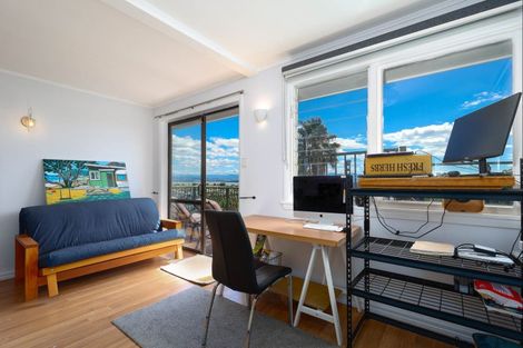 Photo of property in 51 Tosswill Road, Tahunanui, Nelson, 7011