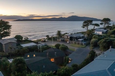 Photo of property in 33 Tainui Street, Raumati Beach, Paraparaumu, 5032