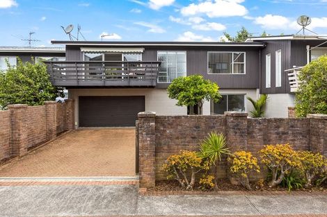 Photo of property in 2/50a Taharoto Road, Takapuna, Auckland, 0622