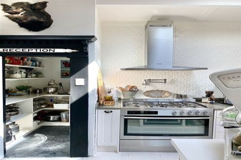 Photo of property in 22 Domain Road, Waipawa, 4210