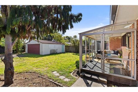 Photo of property in 1/100 Prestons Road, Redwood, Christchurch, 8051