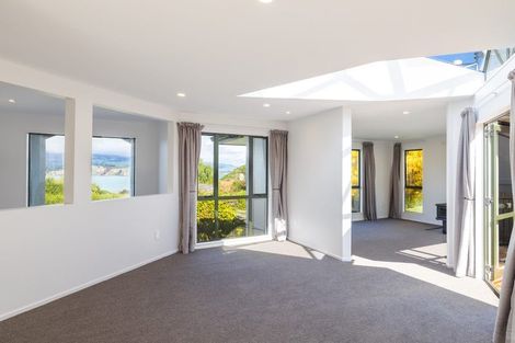 Photo of property in 6 Kaikomako Place, Cass Bay, Lyttelton, 8082