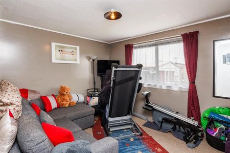 Photo of property in 24 Barton Street, Marton, 4710