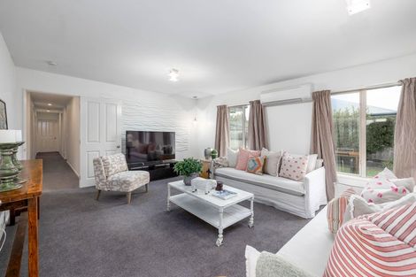Photo of property in 6 Meeking Place, Aidanfield, Christchurch, 8025