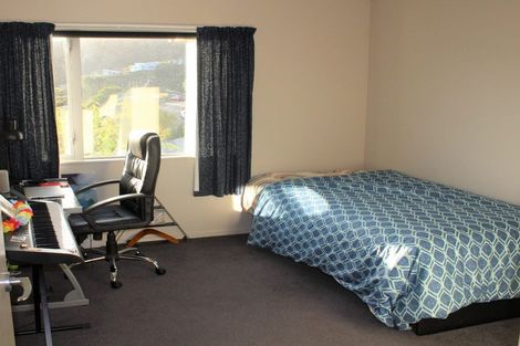 Photo of property in 1/18 Montgomery Avenue, Karori, Wellington, 6012