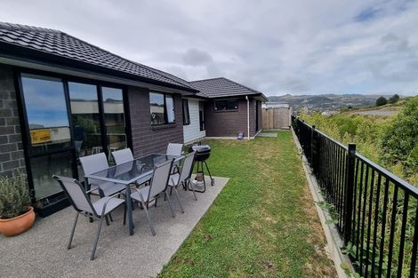 Photo of property in 62 Hokioi Drive, Kenepuru, Porirua, 5022