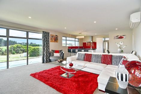 Photo of property in 100 Broadhaven Avenue, Parklands, Christchurch, 8083