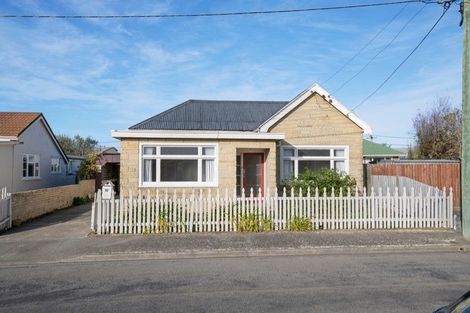 Photo of property in 17 Hart Street, Woolston, Christchurch, 8023