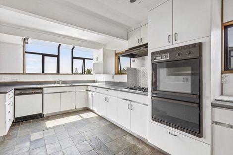 Photo of property in 53 Alfred Street, Fairfield, Hamilton, 3214