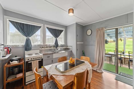 Photo of property in 23 Mangaoae Road, Te Karaka, 4091