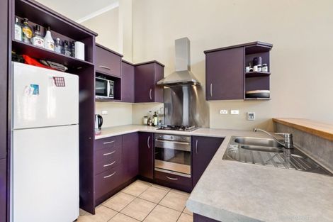Photo of property in 17/15 Roxburgh Street, Mount Victoria, Wellington, 6011