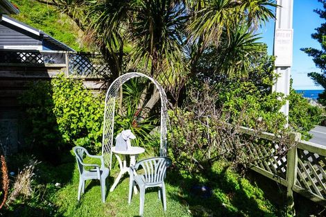 Photo of property in 47 Moa Point Road, Moa Point, Wellington, 6022