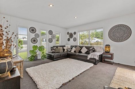 Photo of property in 6 Puka Place, Raglan, 3225