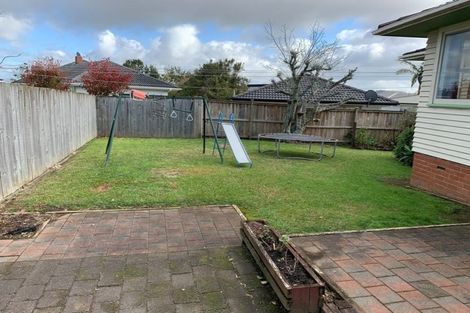 Photo of property in 58 Cardiff Road, Pakuranga, Auckland, 2010