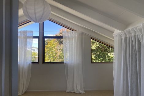 Photo of property in 5/25a Beach Road, Te Atatu Peninsula, Auckland, 0610